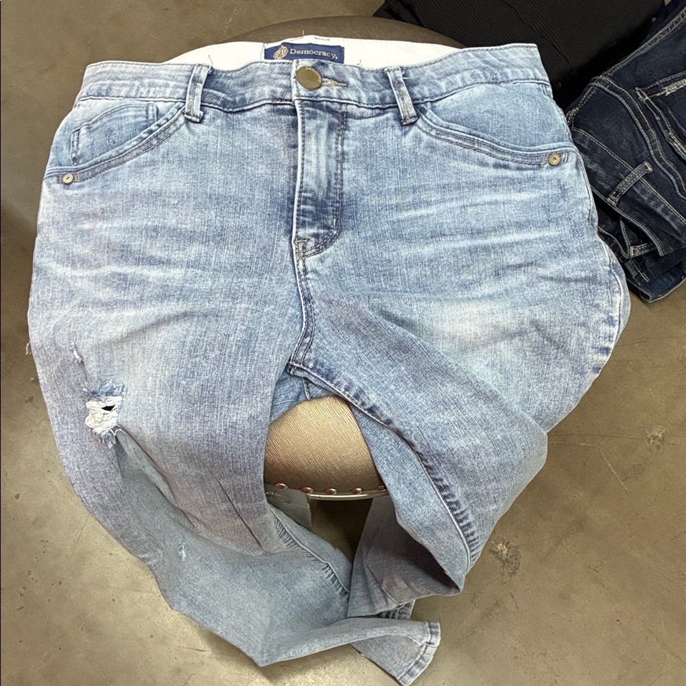 Denim&Co Women's Light Wash Boyfriend Jeans